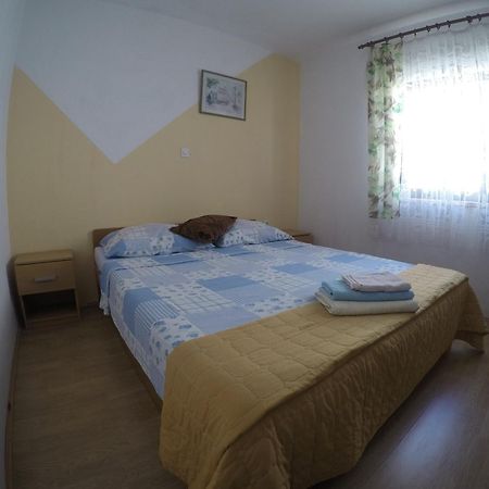 Peach Apartment'S Repic Bibinje Bagian luar foto