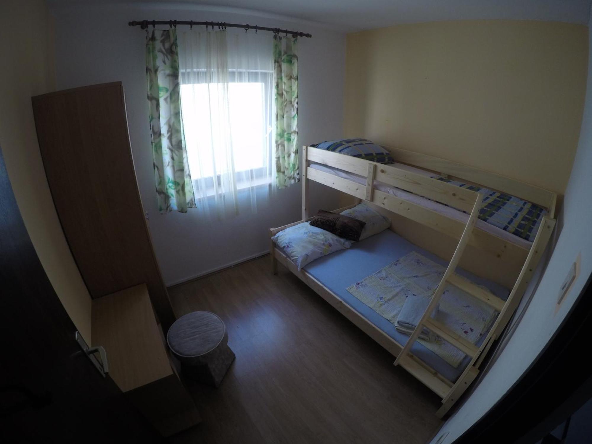 Peach Apartment'S Repic Bibinje Bagian luar foto
