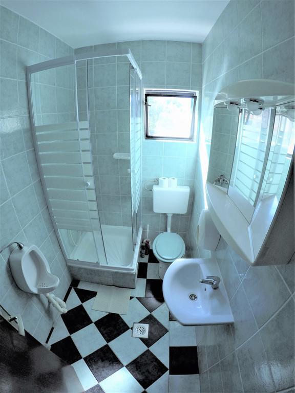 Peach Apartment'S Repic Bibinje Bagian luar foto